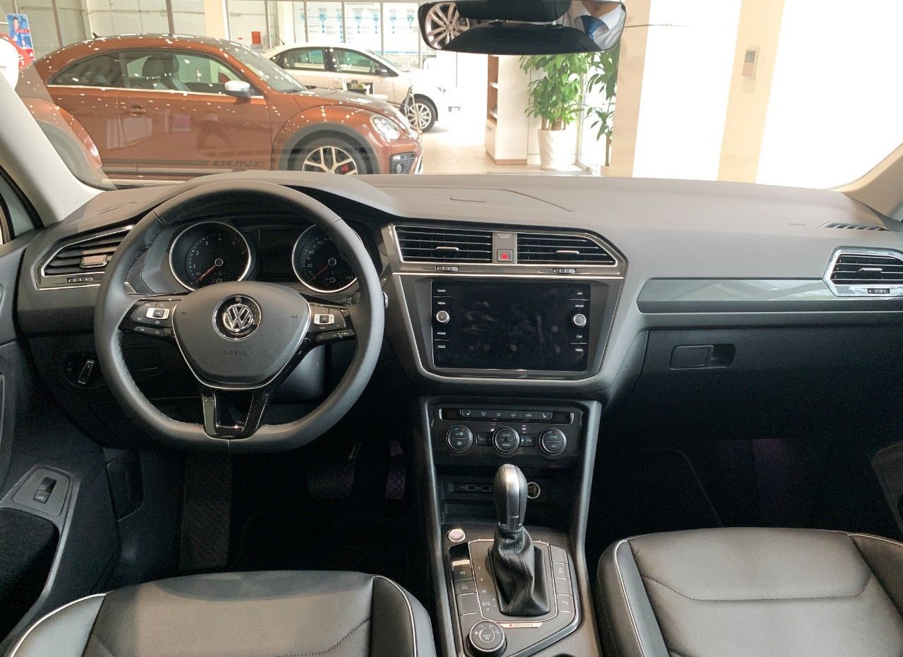Volkswagen Tiguan   2018 - Hỗ trợ giao xe nhanh toàn quốc chiếc xe Volkswagen Tiguan Allspace, đời 2019, nhập khẩu nguyên chiếc