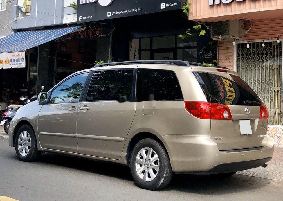 Toyota Sienna   LE 3.5L  2007 - Bán Toyota Sienna LE 3.5L đời 2008, nhập khẩu nguyên chiếc, 600 triệu