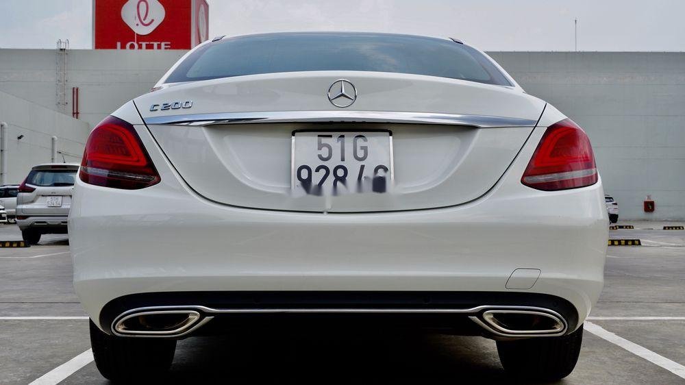 Mercedes-Benz C class  AT 2018 - Bán Mercedes AT đời 2018, màu trắng