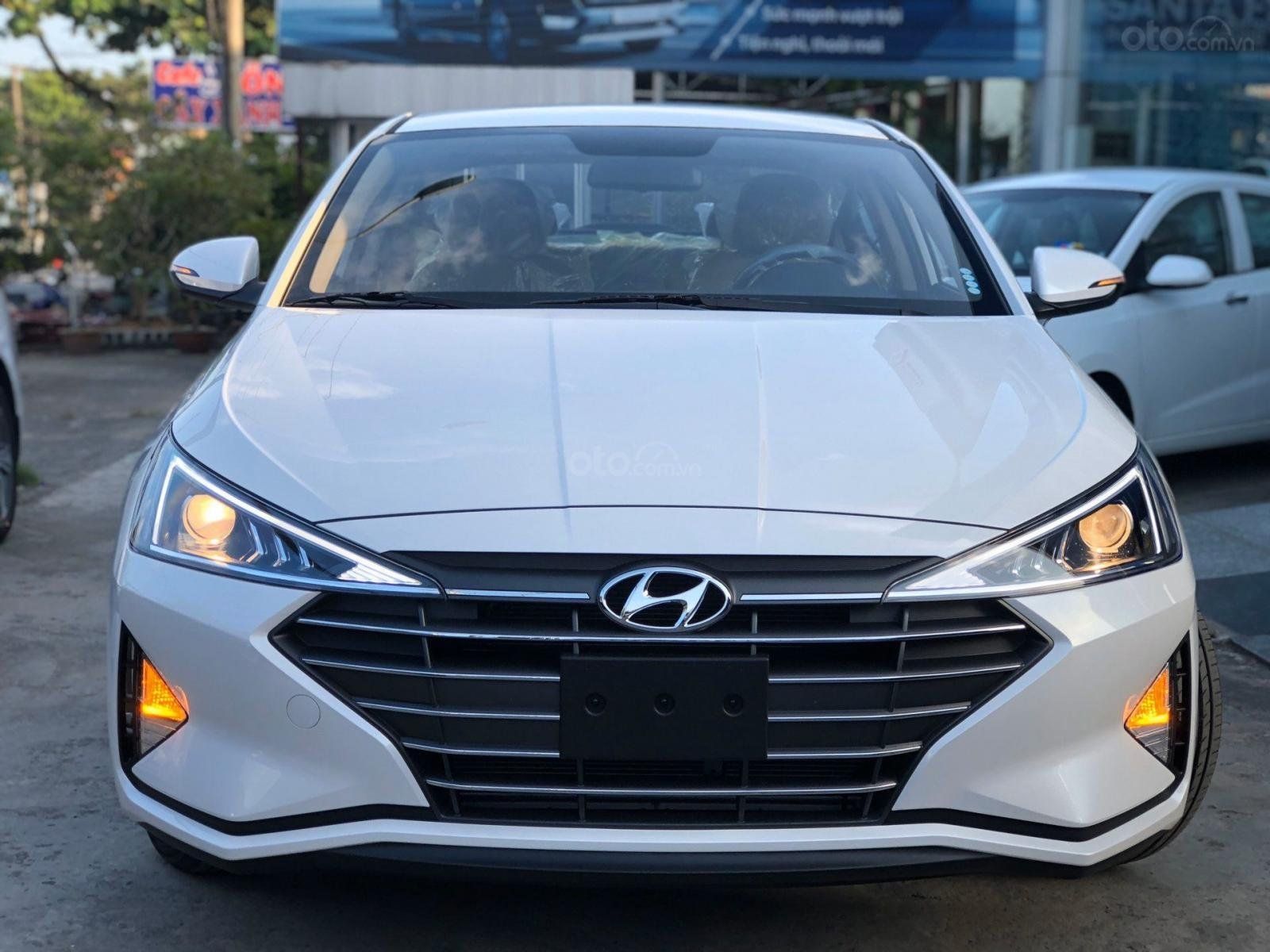 Hyundai Elantra 1.6 Turbo 2020 - Hyundai Tây Đô - Cần bán Hyundai Elantra 1.6 Turbo đời 2020, màu trắng