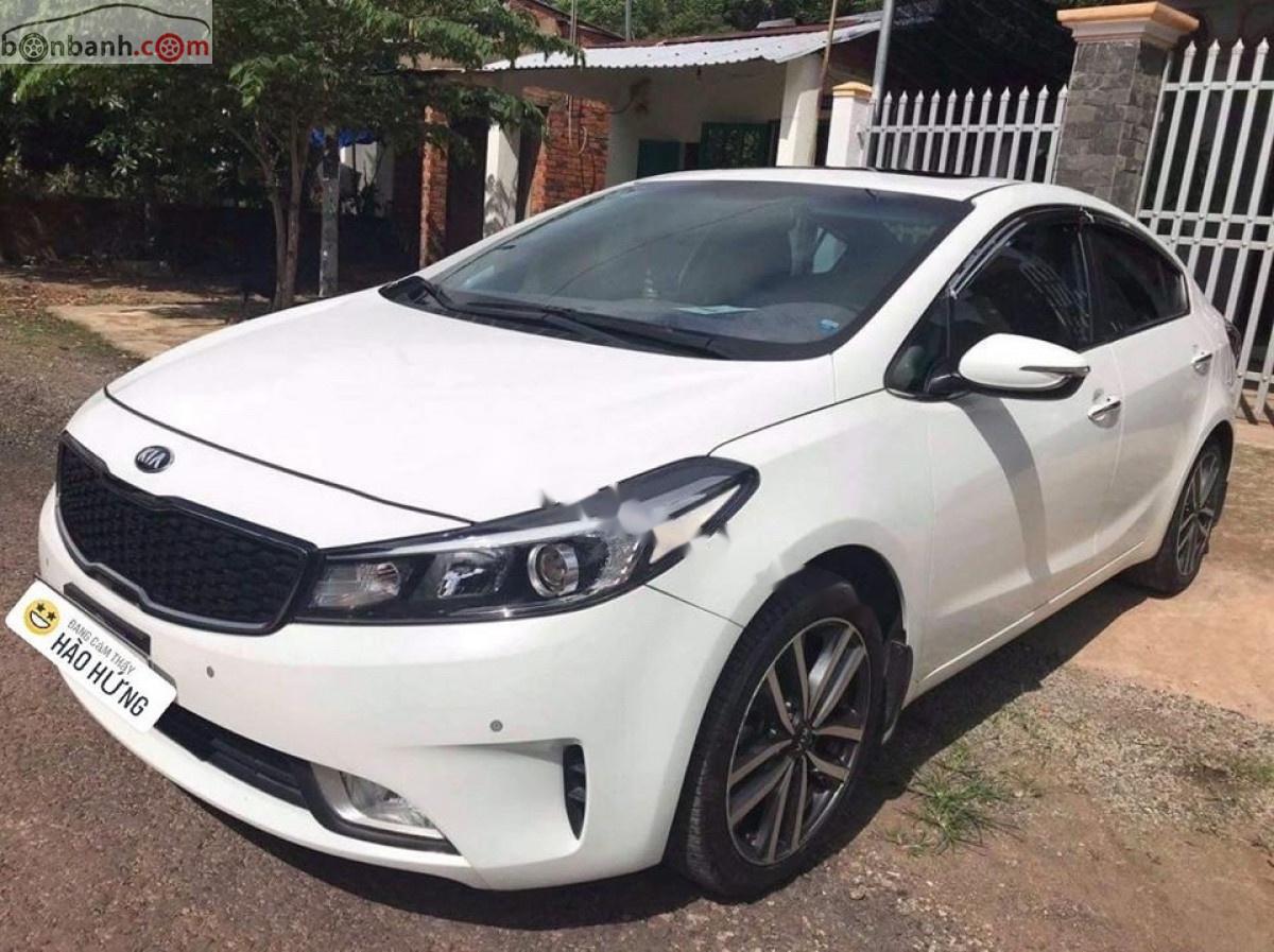 Kia Cerato   2016 - Cần bán Kia Cerato sản xuất 2016, màu trắng, giá tốt