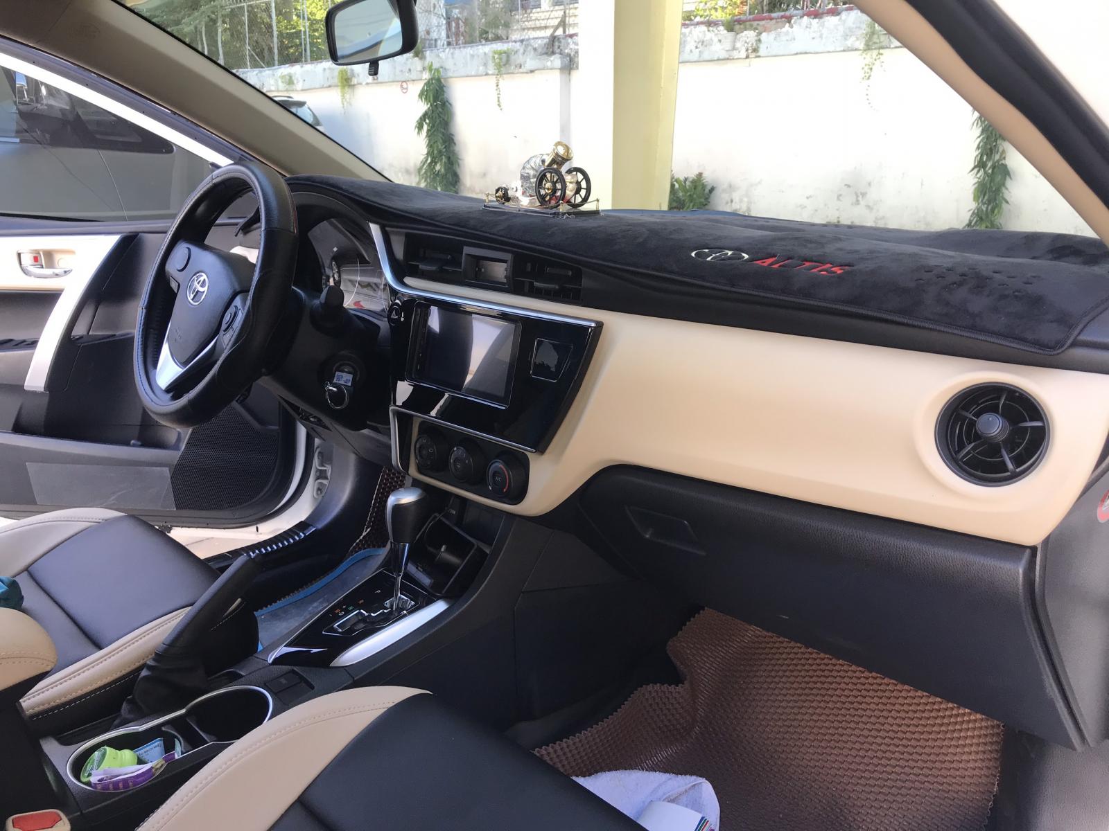 Toyota Corolla altis 2018 - Bán xe Altis 1.8 E tự động 2018, màu trắng