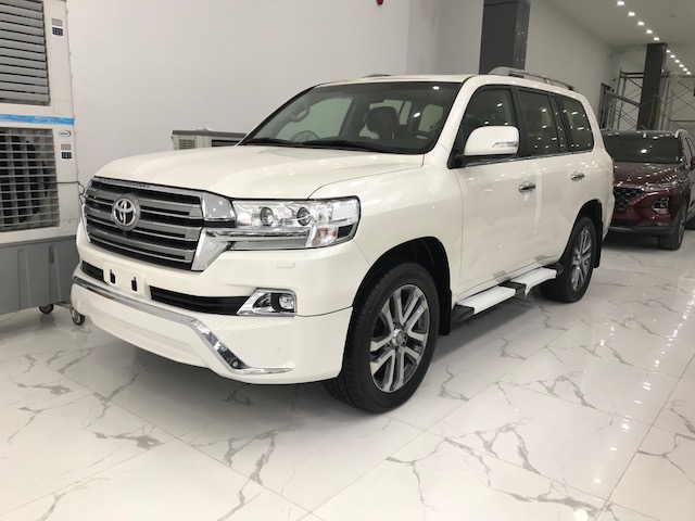 Toyota Land Cruiser VXR 2018 - Bán Lỗ Toyota Land Cruiser VXR mới 100% xuất Trung Đông