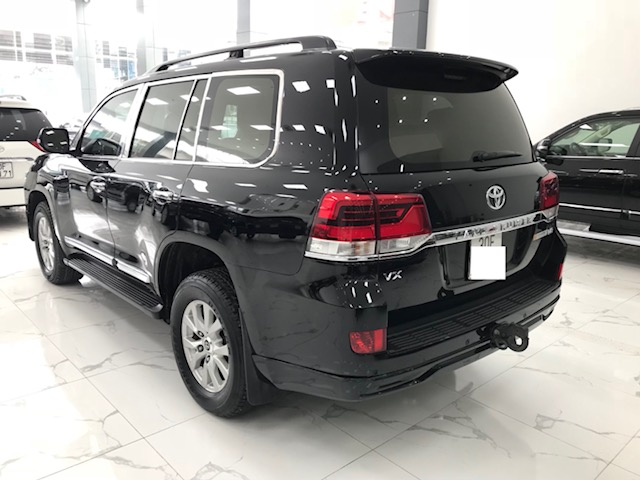 Toyota Land Cruiser VX 2017 - Bán Toyota Land Cruiser VX model 2017 đăng ký 2017 tên công ty có hóa đơn, xe đẹp xuất sắc