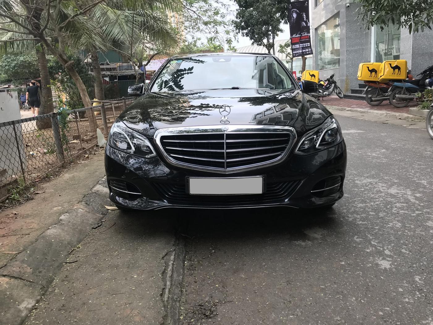 Mercedes-Benz E200 2015 - Bán xe Mercedes đời 2015, màu đen