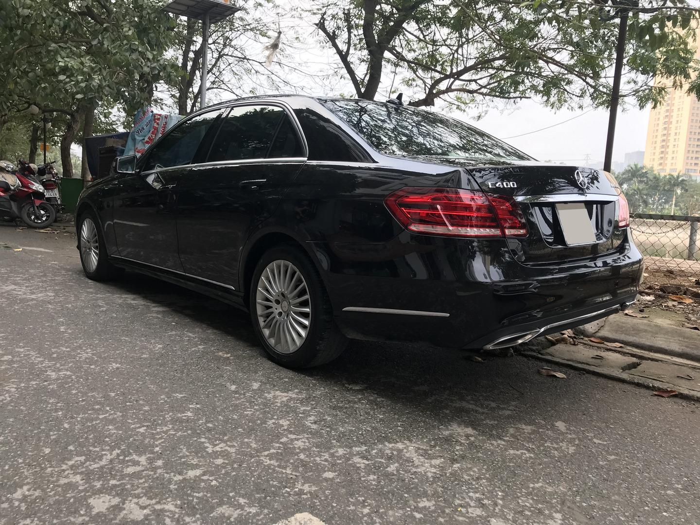 Mercedes-Benz E200 2015 - Bán xe Mercedes đời 2015, màu đen