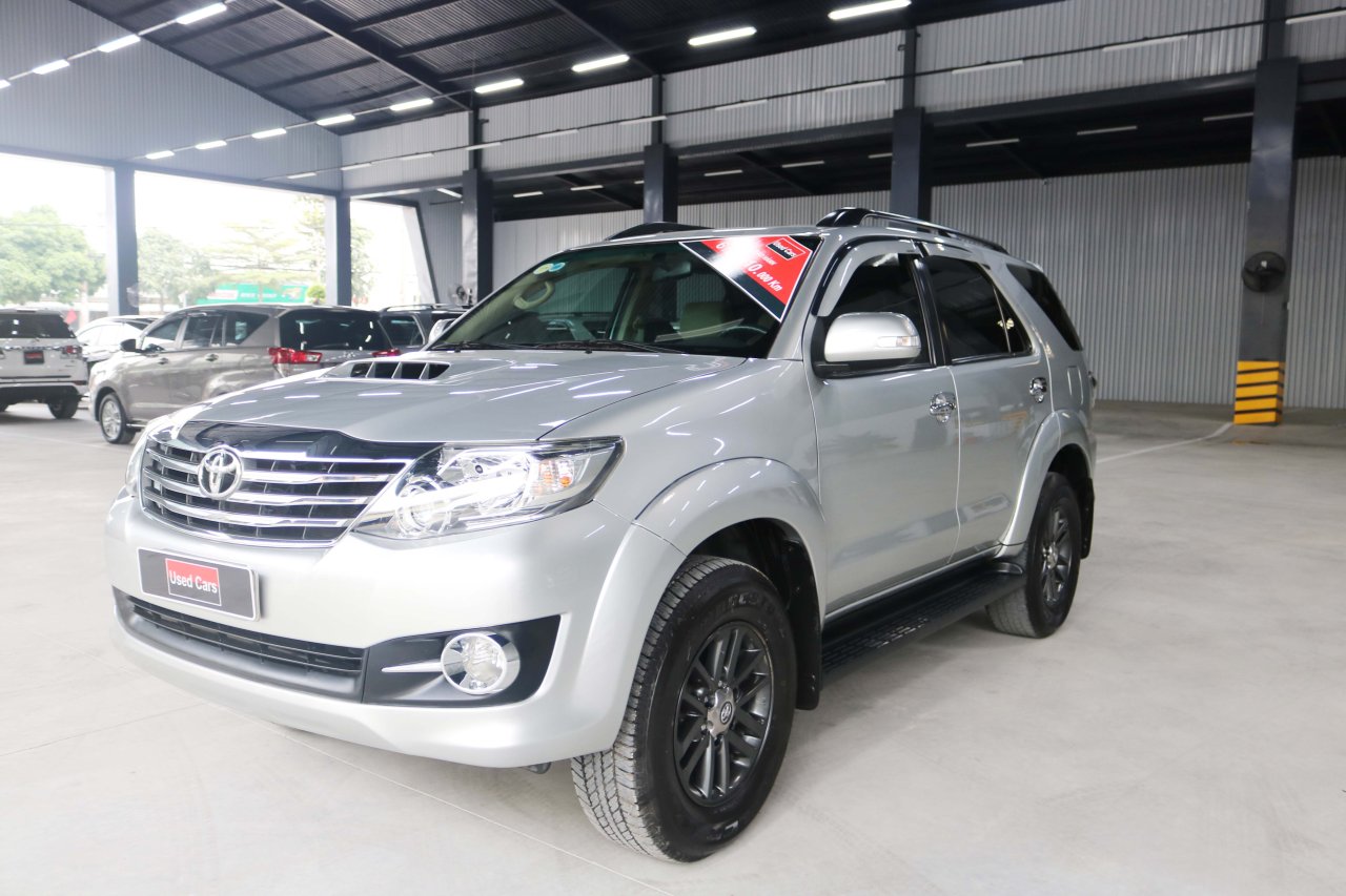 Toyota Fortuner G 2016 - Cần bán xe Toyota Fortuner G đời 2016, màu bạc