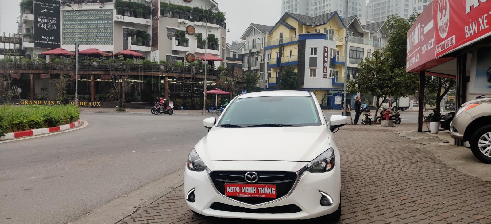 Mazda 2  1.5 AT 2018 - Cần bán xe Mazda 2 1.5 AT đời 2018, màu trắng, chính chủ