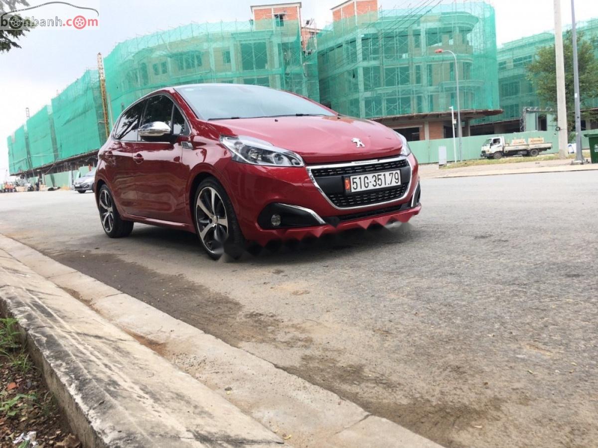 Peugeot 208 1.6AT 2015 - Bán ô tô Peugeot 208 1.6AT năm sản xuất 2015, màu đỏ, nhập khẩu nguyên chiếc xe gia đình