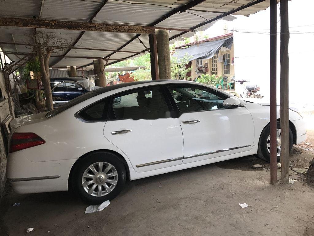 Nissan Teana 2010 - Bán ô tô Nissan Teana đời 2010, màu trắng chính chủ