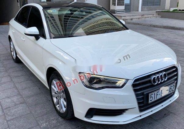 Audi A3   2014 - Cần bán xe Audi A3 năm 2014, màu trắng, nhập khẩu nguyên chiếc  