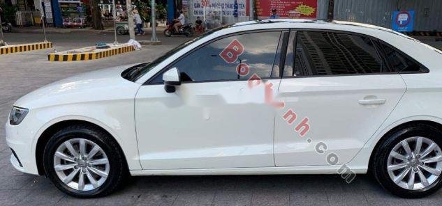 Audi A3   2014 - Cần bán xe Audi A3 năm 2014, màu trắng, nhập khẩu nguyên chiếc  