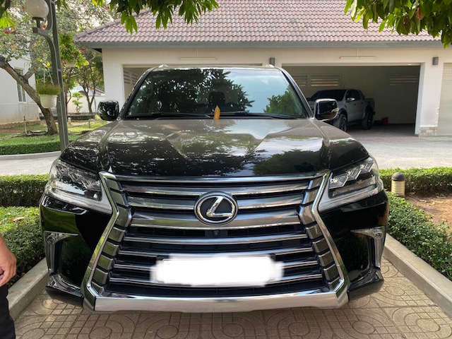 Lexus LX 570 2017 - Cần bán xe Lexus LX 570 đời 2017, màu đen, xe nhập