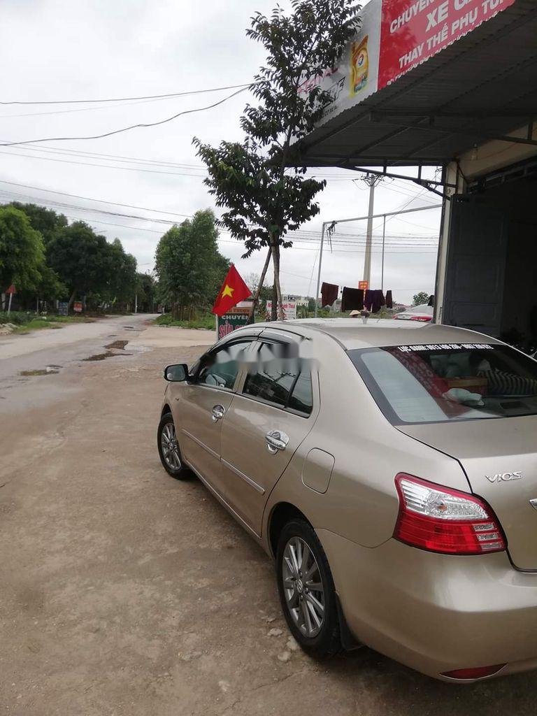 Toyota Vios  AT 2013 - Cần bán Toyota Vios AT đời 2013