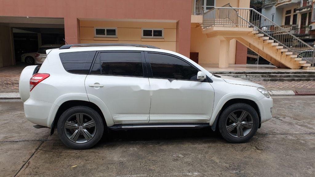 Toyota RAV4 2019 - Bán Toyota RAV4 2019, màu trắng, xe nhập, giá 524tr