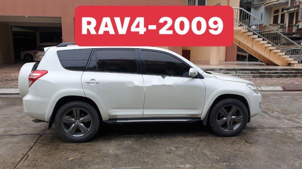 Toyota RAV4 2019 - Bán Toyota RAV4 2019, màu trắng, xe nhập, giá 524tr