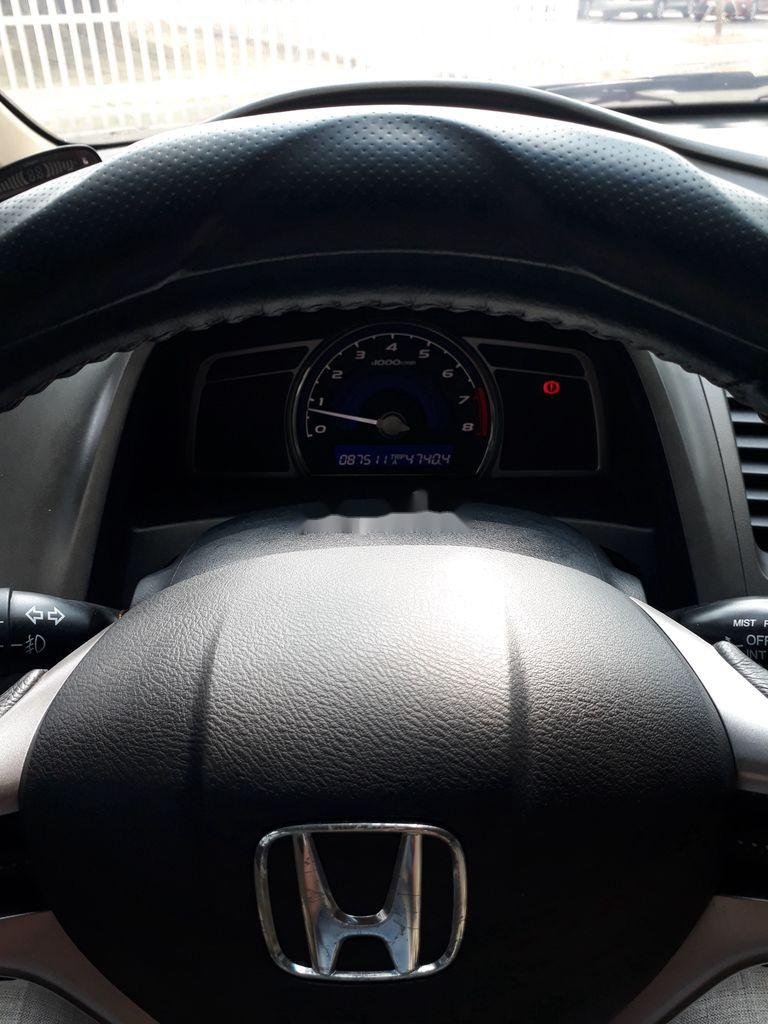 Honda Civic 2010 - Cần bán Honda Civic năm 2010, màu đen, 320tr