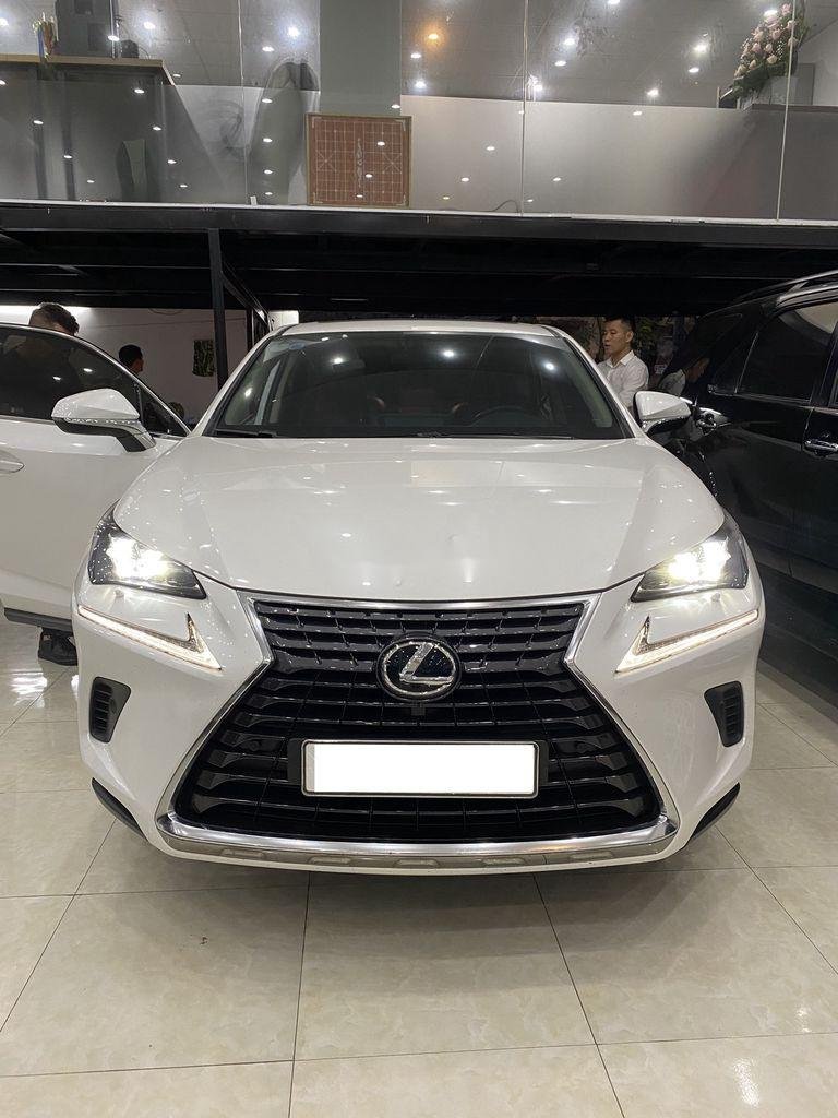 Lexus NX 2018 - Cần bán gấp Lexus NX đời 2018, màu trắng, xe nhập đẹp như mới