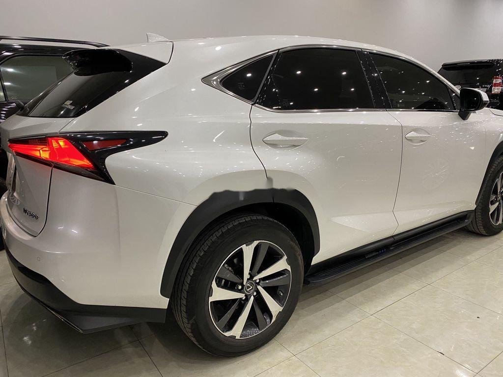 Lexus NX 2018 - Cần bán gấp Lexus NX đời 2018, màu trắng, xe nhập đẹp như mới