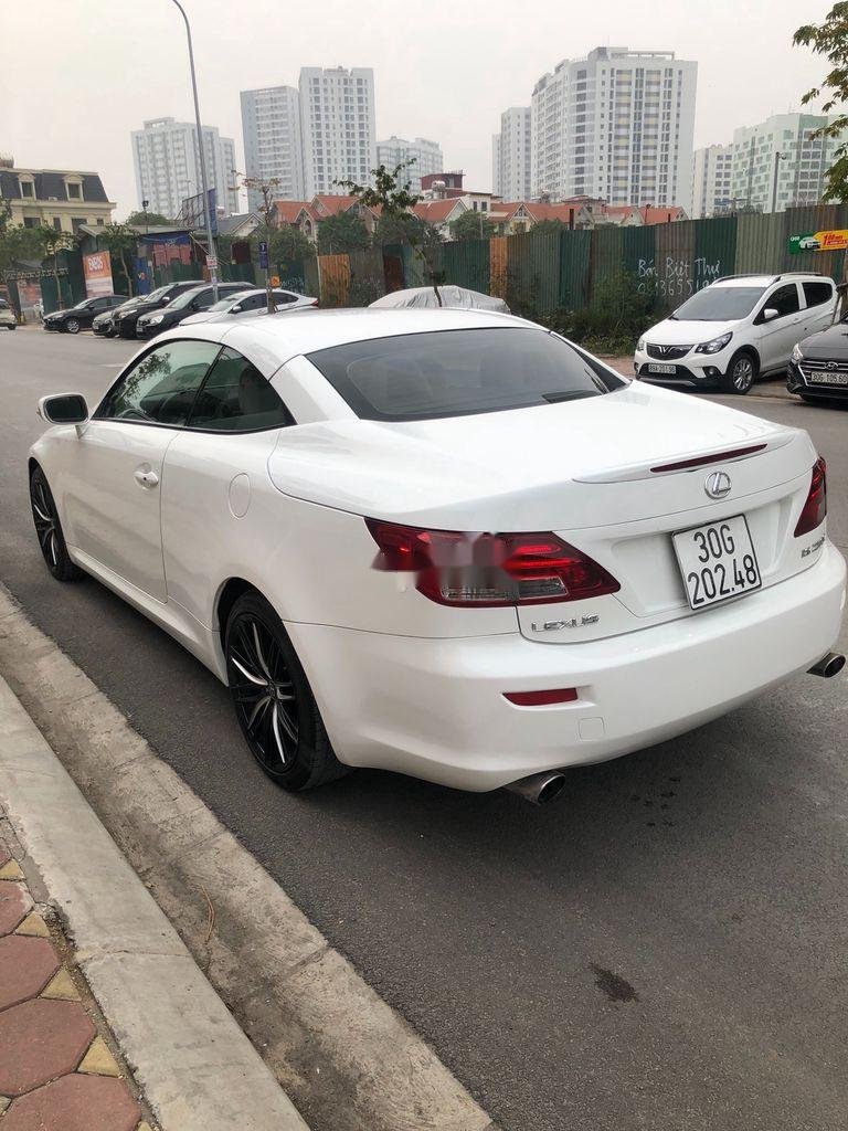 Lexus IS 2010 - Cần bán gấp Lexus IS đời 2010, màu trắng, xe nhập chính chủ