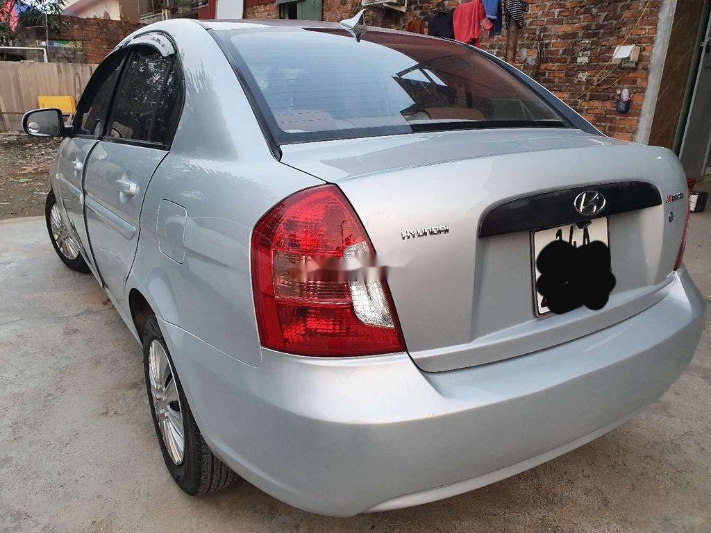 Hyundai Accent 2009 - Cần bán xe Hyundai Accent MT đời 2009, màu bạc, nhập khẩu nguyên chiếc số sàn