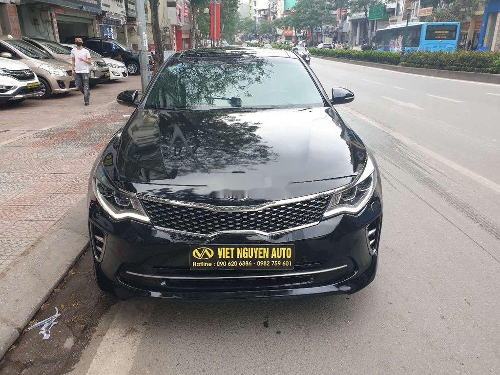 Kia Optima 2017 - Cần bán Kia Optima. 4 GTline năm sản xuất 2017, màu đen, giá 780tr