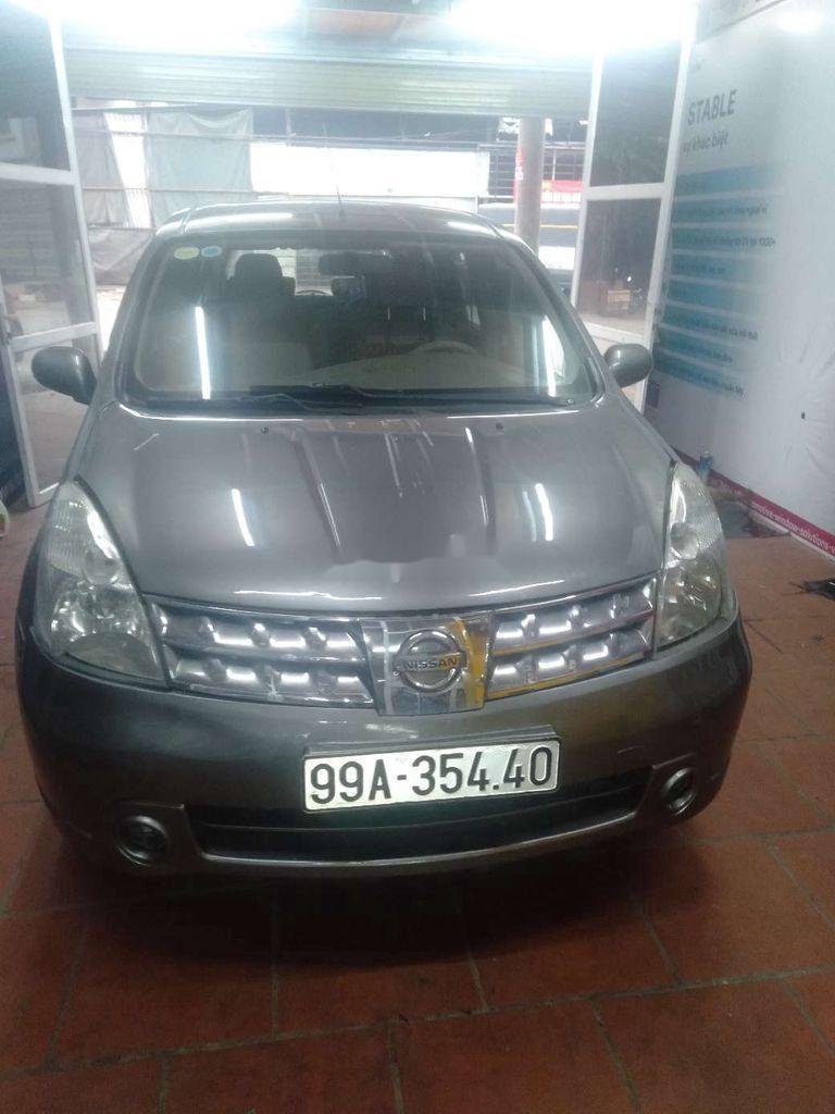 Nissan Livina 2011 - Cần bán Nissan Livina năm sản xuất 2011, màu xám, giá 210tr