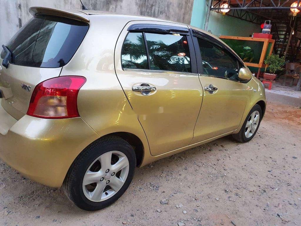 Toyota Yaris Verso 2007 - Bán Toyota Yaris Verso năm sản xuất 2007, màu vàng, xe nhập, 265 triệu