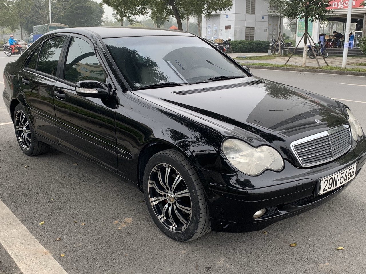 Mercedes-Benz C class C180 AT   2001 - Cần bán xe Mercedes C180 AT sản xuất 2001, màu đen, nhập khẩu