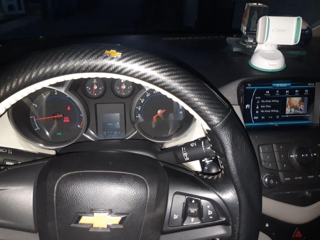 Chevrolet Cruze   2014 - Bán ô tô Chevrolet Cruze năm sản xuất 2014, màu trắng