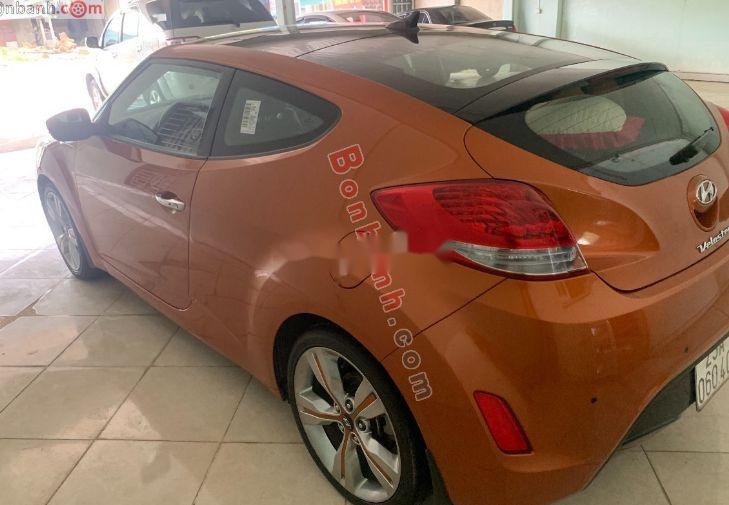 Hyundai Veloster   2011 - Cần bán Hyundai Veloster sản xuất năm 2011, sơn zin 95%