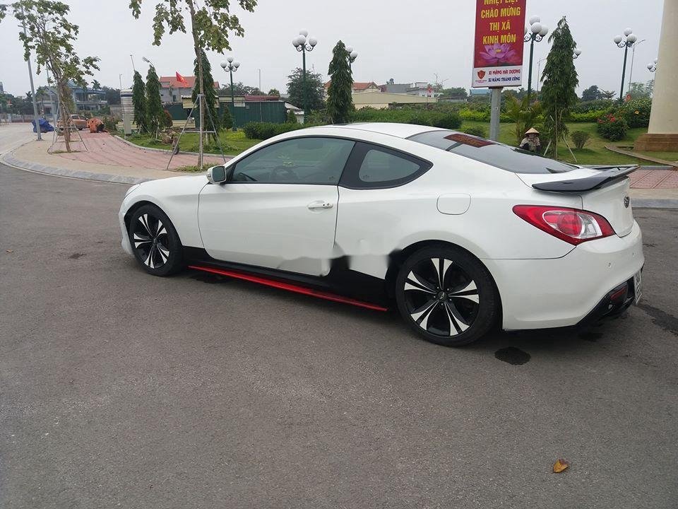 Hyundai Genesis   2010 - Bán Hyundai Genesis năm 2010, nhập khẩu, 555 triệu