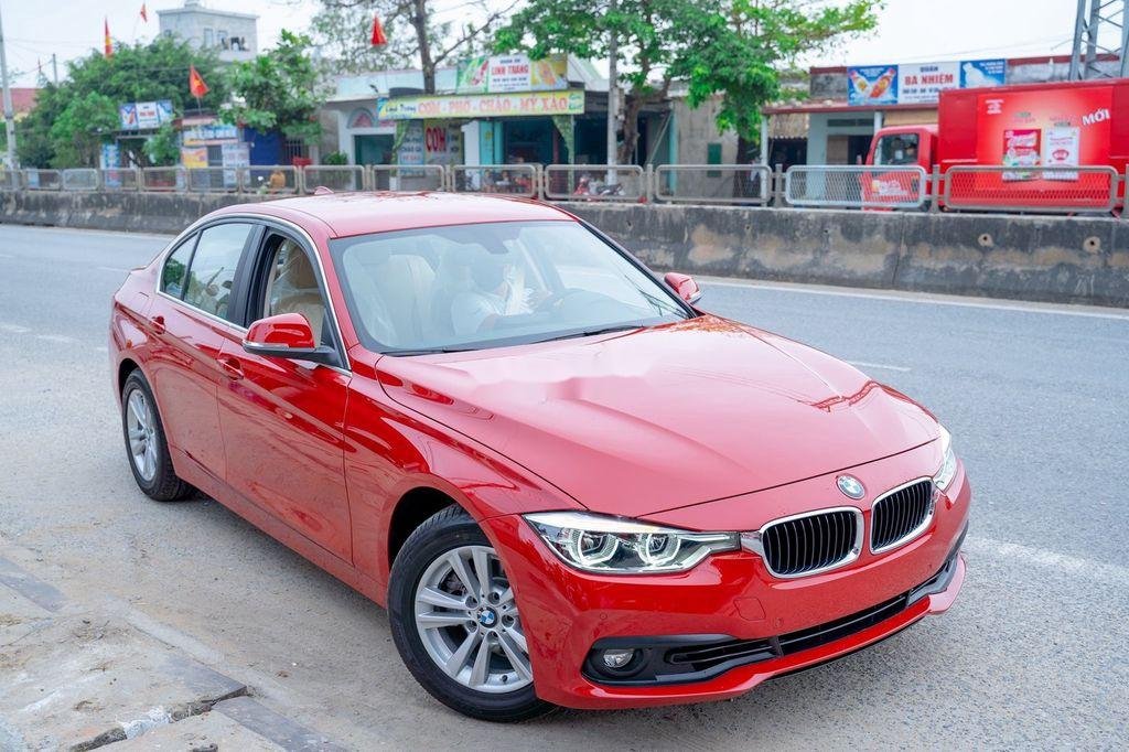 BMW 3 Series 2018 - Cần bán BMW 3 Series 320i năm 2018, màu đỏ, nhập khẩu