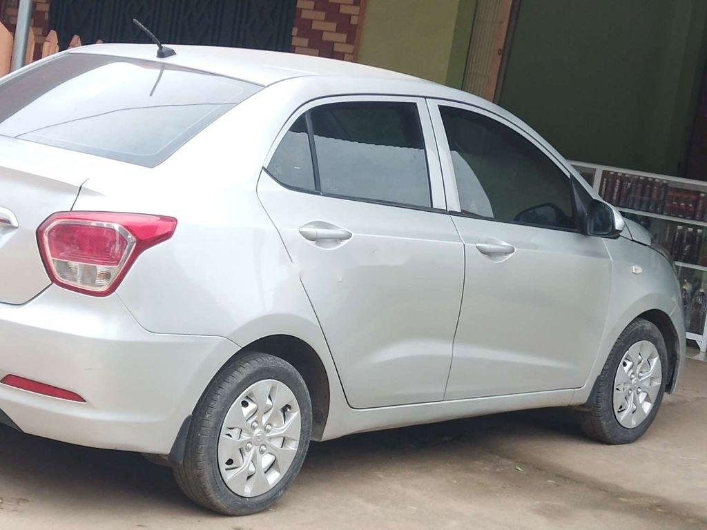 Hyundai Grand i10    2016 - Bán ô tô Hyundai Grand i10 2016, nhập khẩu nguyên chiếc