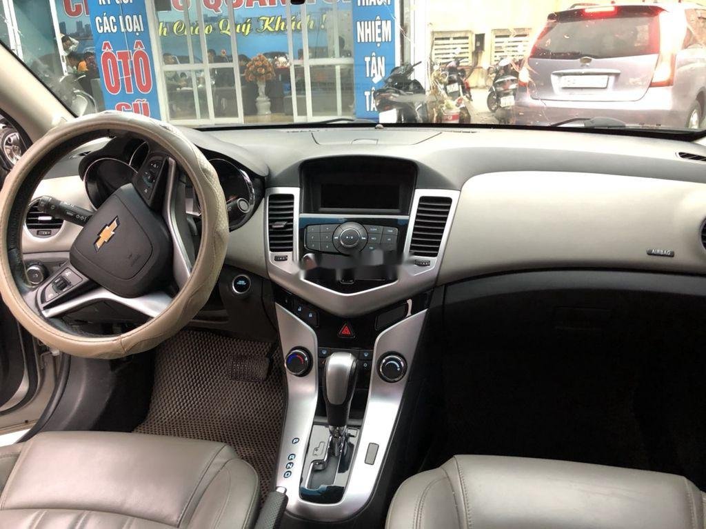 Chevrolet Cruze 2016 - Bán ô tô Chevrolet Cruze 1.8AT LTZ đời 2016, giá chỉ 375 triệu