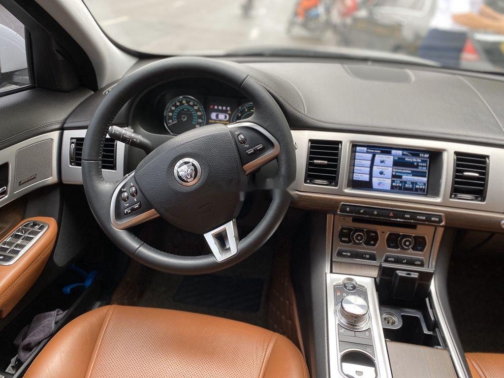 Jaguar XF 2013 - Bán xe Jaguar XF năm 2013, màu trắng, xe nhập