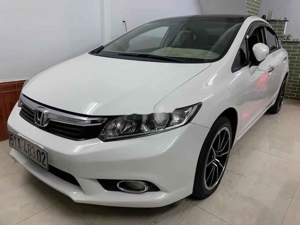 Honda Civic 2012 - Cần bán xe Honda Civic sản xuất 2012, màu trắng, giá tốt