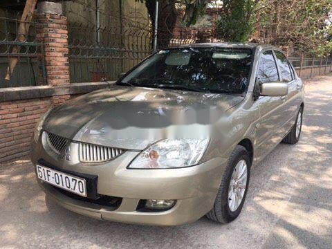 Mitsubishi Lancer   2005 - Cần bán gấp Mitsubishi Lancer sản xuất năm 2005 xe gia đình