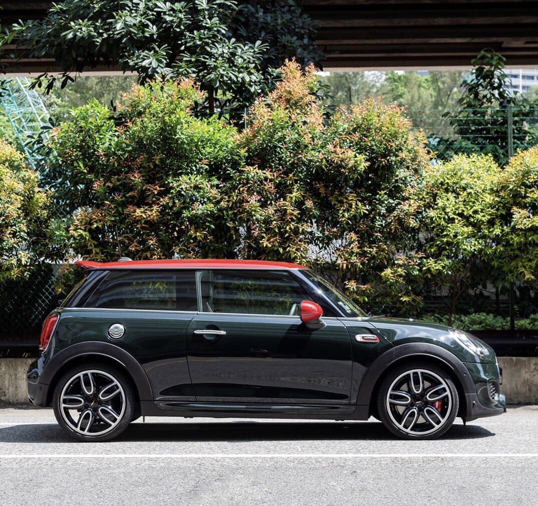 Mini Cooper JCW 3 cửa 2019 - Bán ô tô Mini JCW 3 cửa đời 2019, màu xanh lá, nhập khẩu nguyên chiếc