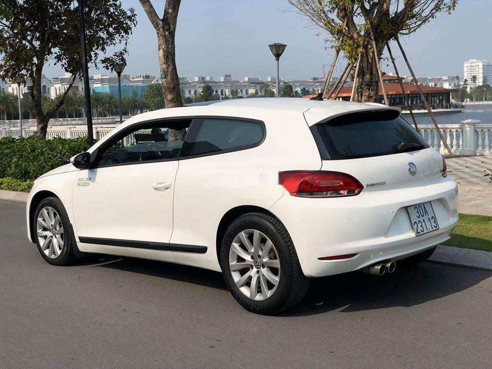 Volkswagen Scirocco   2010 - Cần bán gấp Volkswagen Scirocco năm sản xuất 2010, màu trắng, nhập khẩu chính chủ