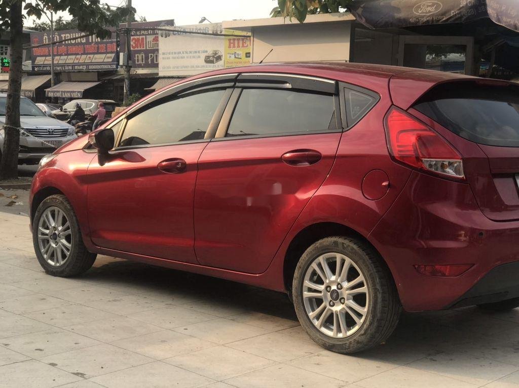 Ford Fiesta 2014 - Bán Ford Fiesta năm sản xuất 2014, màu đỏ chính chủ, giá 370tr