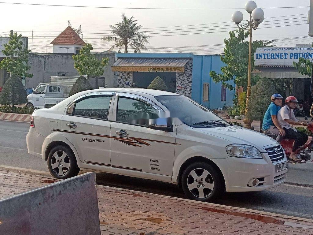 Daewoo Gentra 2009 - Bán xe Daewoo Gentra 2009, màu trắng