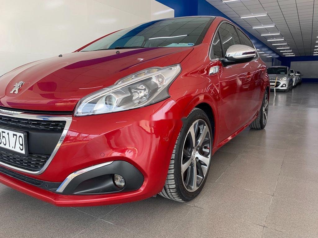 Peugeot 208   2015 - Bán xe Peugeot 208 đời 2015, màu đỏ, nhập khẩu, 590tr