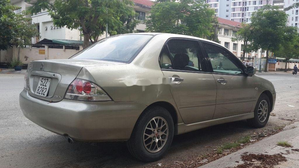 Mitsubishi Lancer   2004 - Bán Mitsubishi Lancer sản xuất 2004, nhập khẩu xe gia đình, giá chỉ 240 triệu