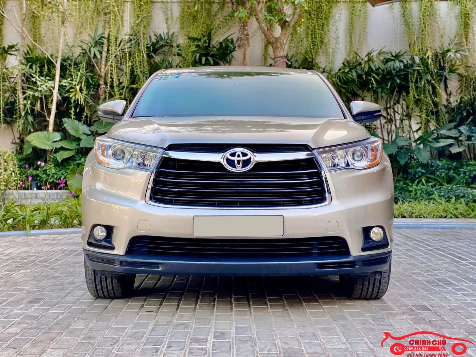 Toyota Highlander 2016 - Xe chính chủ bán Toyota Highlander LE 2.7L 2016 màu vàng cát, nội thất kem, nhập khẩu