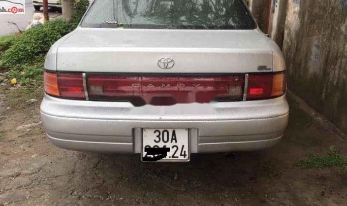 Toyota Camry   1994 - Cần bán Toyota Camry sản xuất 1994