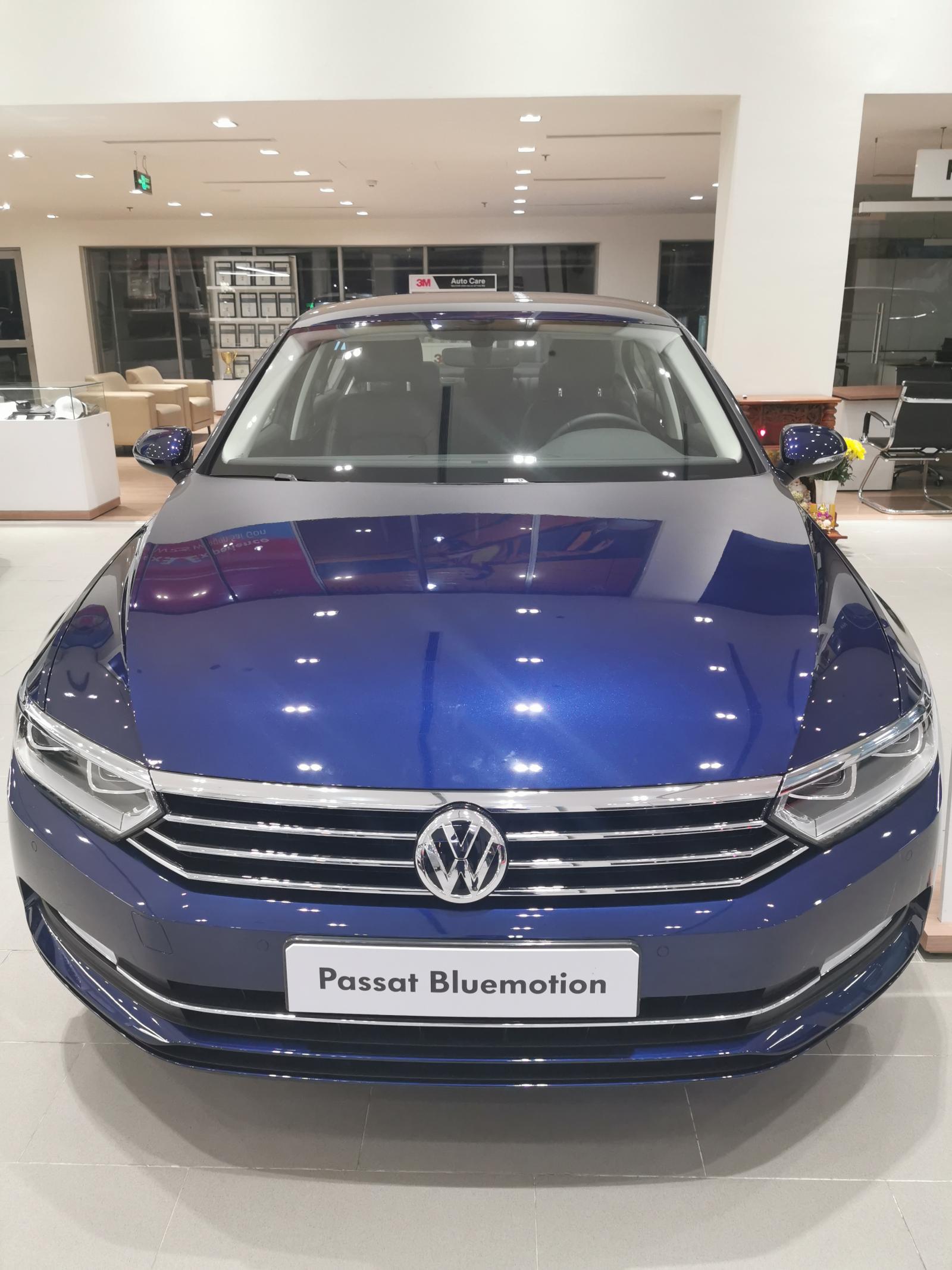 Volkswagen Passat 2019 - 🔥🔥🔥Bán Volkswagen Passat Bluemotion nhập Đức 🇩🇪 New 100% giá tốt nhất thị trường!!! Tặng 100% phí trước bạ 