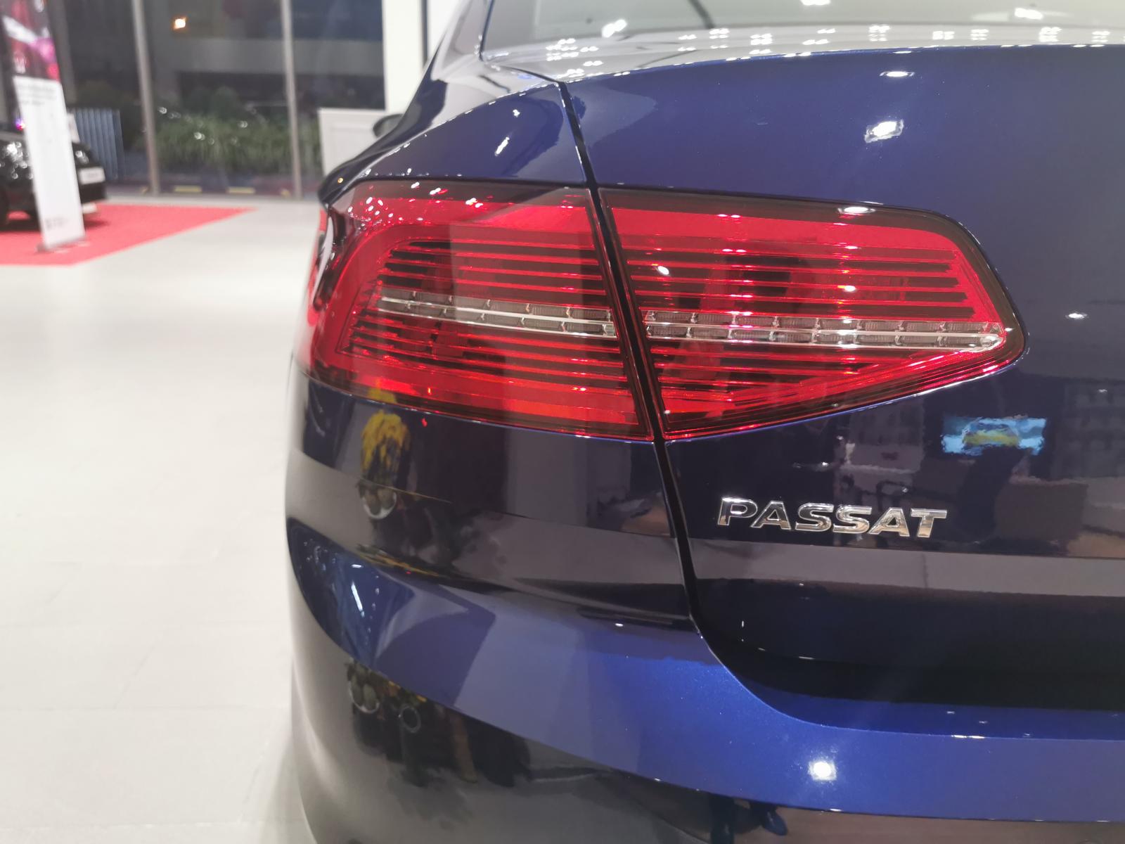 Volkswagen Passat 2019 - 🔥🔥🔥Bán Volkswagen Passat Bluemotion nhập Đức 🇩🇪 New 100% giá tốt nhất thị trường!!! Tặng 100% phí trước bạ 