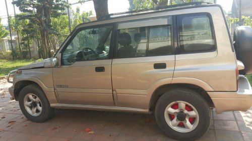 Suzuki Vitara 2007 - Bán Suzuki Vitara đời 2007, màu vàng