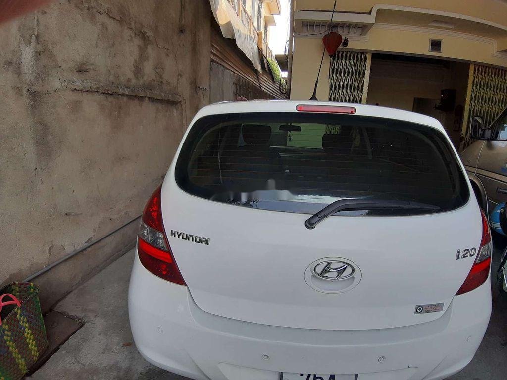 Hyundai i20 2010 - Xe Hyundai i20 năm sản xuất 2010, màu trắng, nhập khẩu